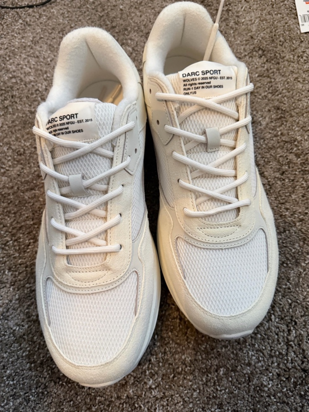 Darc Sport Off-White Mesh & Suede Trainer